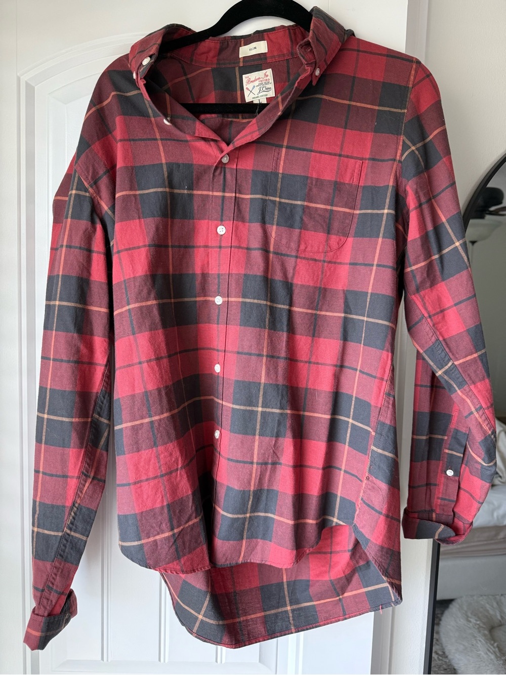 J.Crew Men's Red and Black Plaid Button-Up Shirt